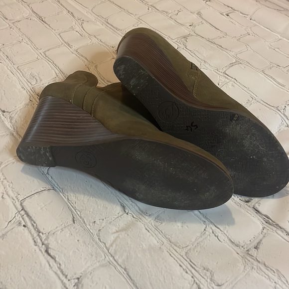 NWT Lucky Brand US 8 1/2 Green Suede YIMINA Ankle Boots Zip Up Booties - Picture 4 of 6